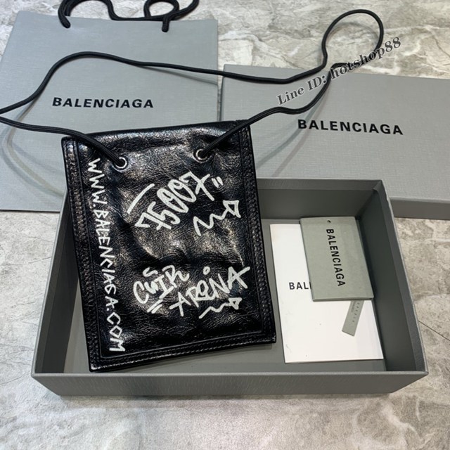 Balenciaga專櫃爆款小挎包 巴黎世家褶皺皮手機包 fyj1480